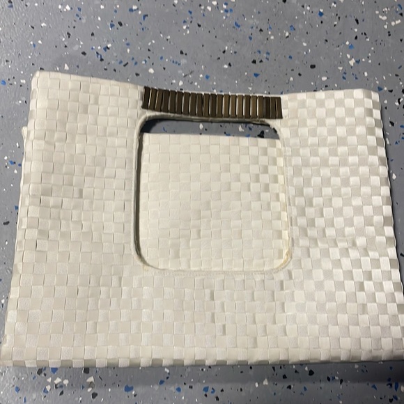 Set dress and over sized cluch - Picture 7 of 7